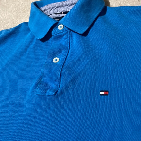 Tommy Hilfiger custom fit  blue polo shirt size M men’s - Picture 2 of 4